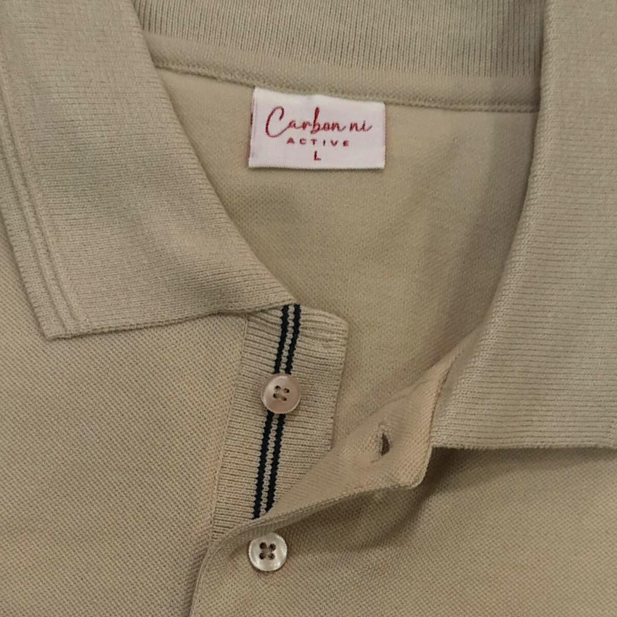 Carbon Ni Active Collar T-Shirt Desert Sand - Image 3